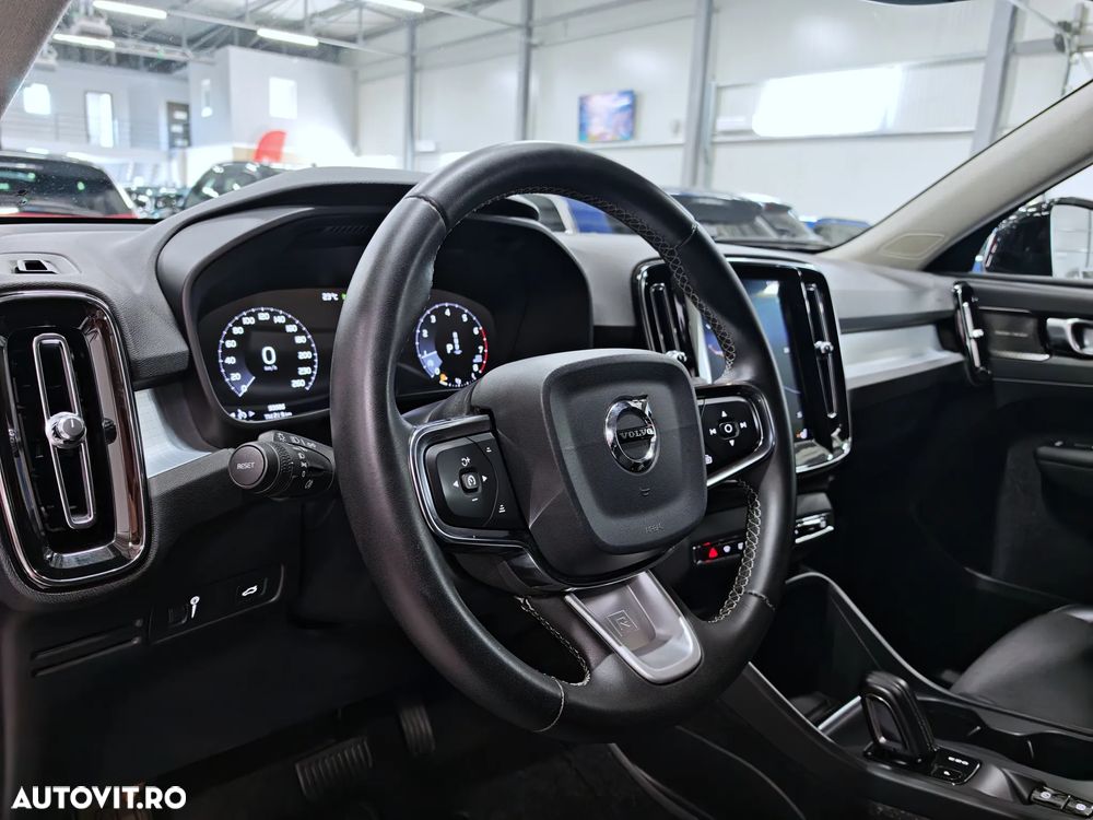 Volvo XC 40 T4 R-Design