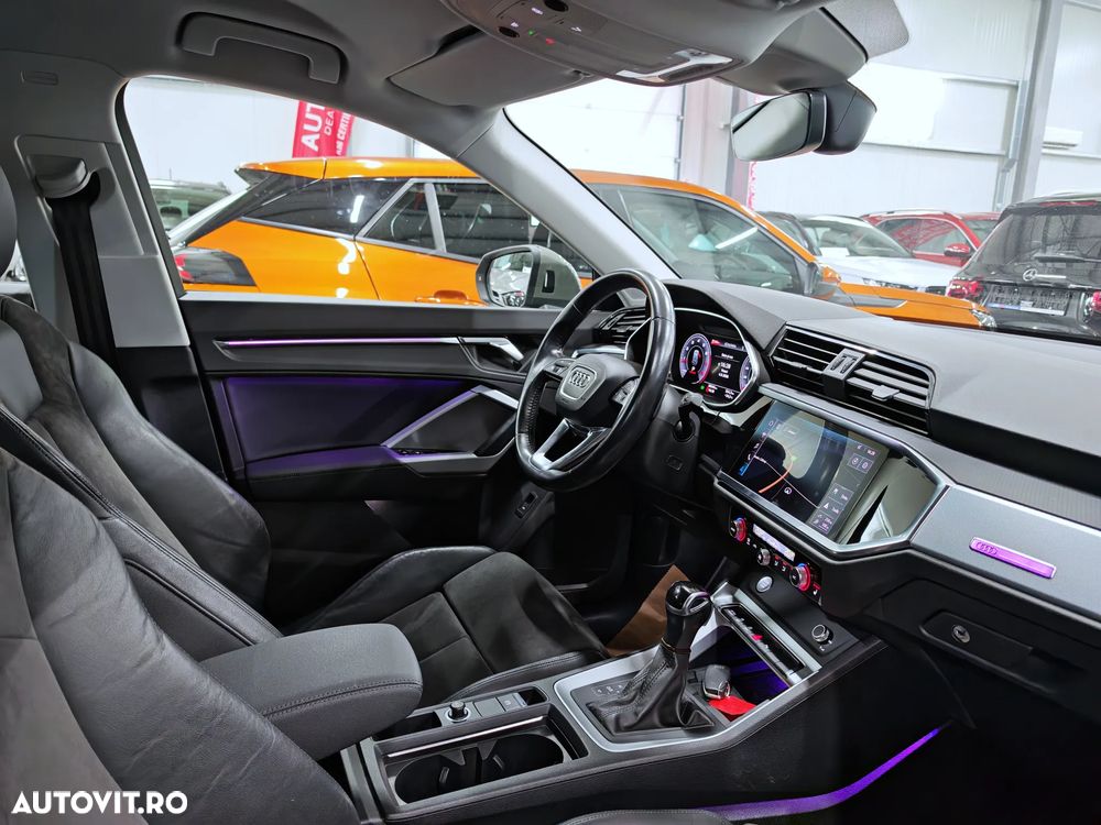 Audi Q3 35 TFSI Benzina S Tronic Advanced Grey, Led , Alcantara, Ambiental