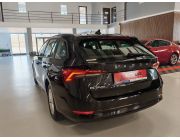 Skoda Octavia Combi 2.0 TDI Executive - Diesel - Automatic