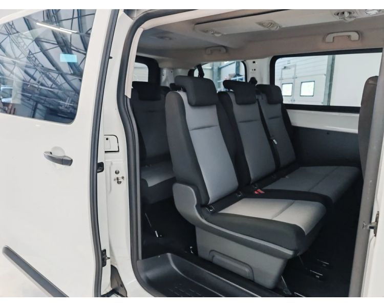 Microbuz Peugeot Expert L1 1.5 BlueHDi 120 8 + 1 Locuri