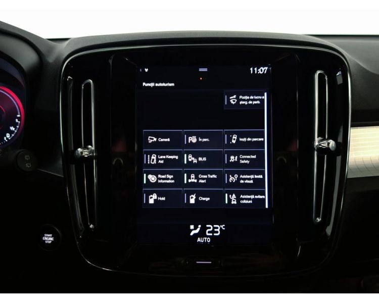Volvo XC 40 T5 Recharge Plus Dark Plug In Hybrid