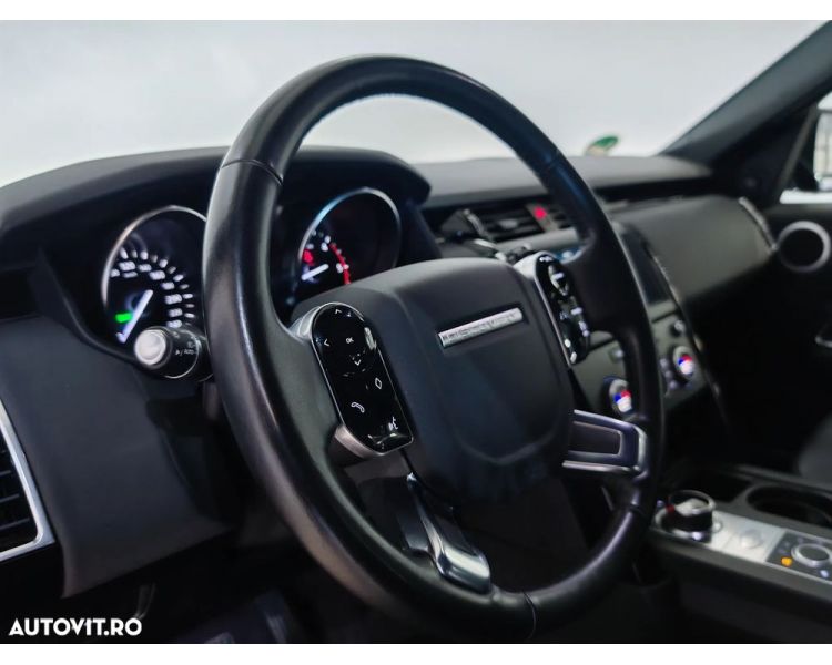 Land Rover Discovery 2.0 4x4 L SD4 SE 7 Locuri