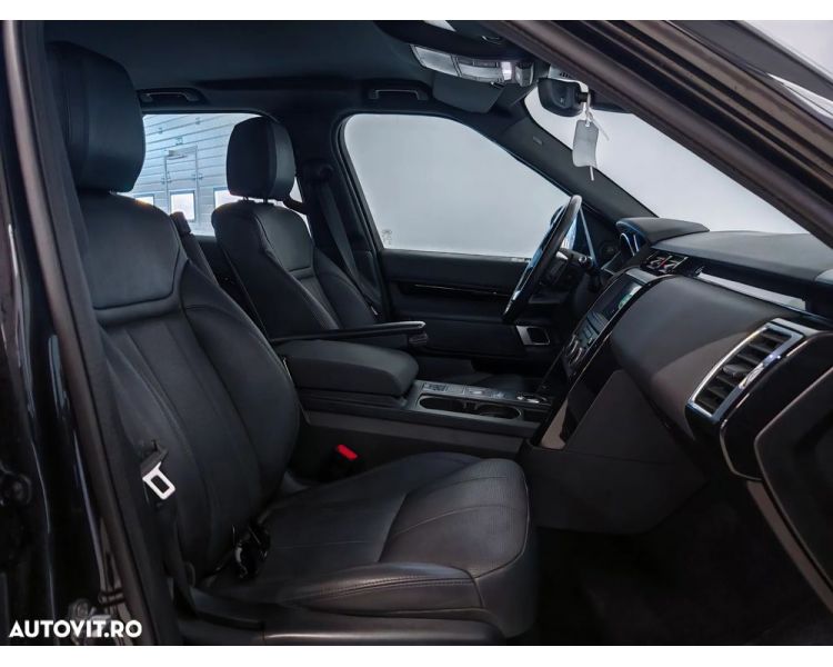 Land Rover Discovery 2.0 4x4 L SD4 SE 7 Locuri