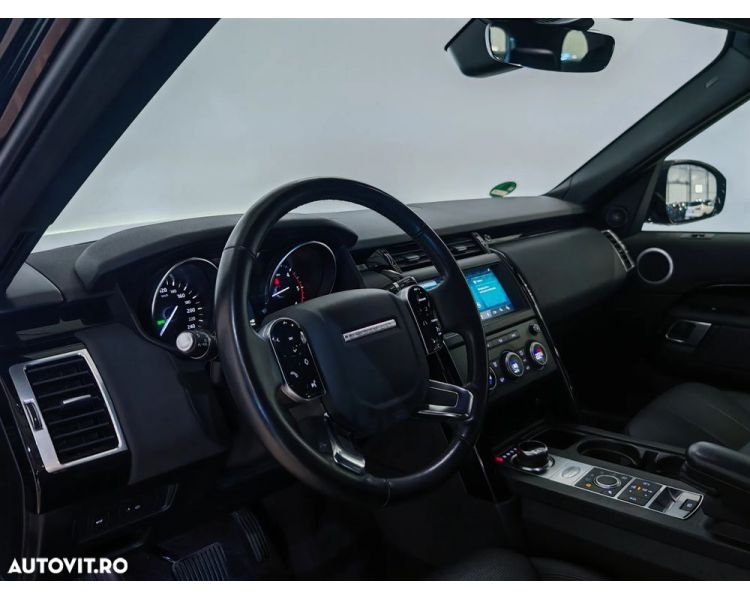 Land Rover Discovery 2.0 4x4 L SD4 SE 7 Locuri