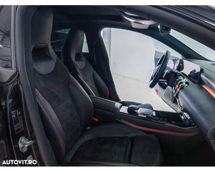 Mercedes-Benz CLA 180 d 7G-DCT AMG Line