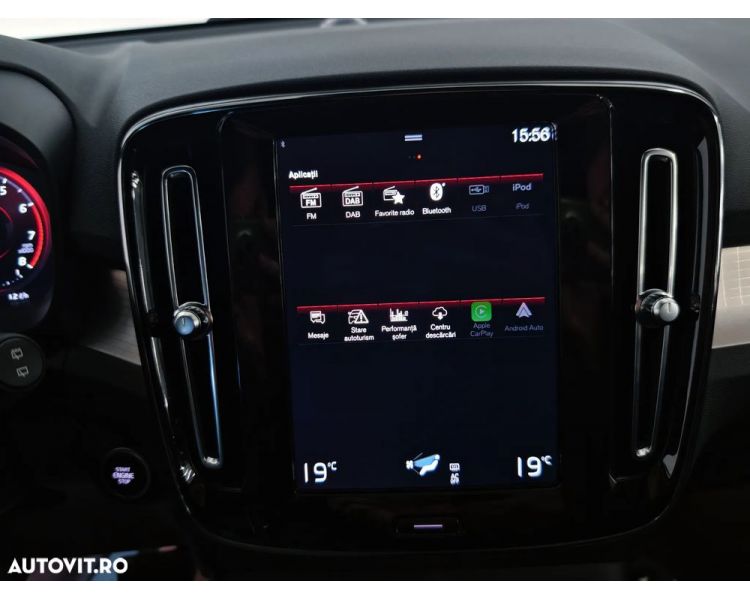 Volvo XC 40 T2 AT8 Momentum New Model