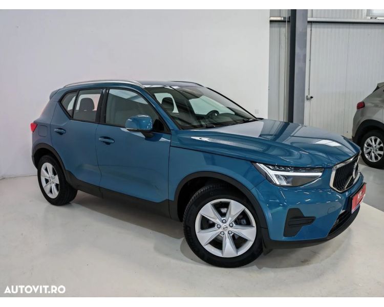Volvo XC 40 T2 AT8 Momentum New Model