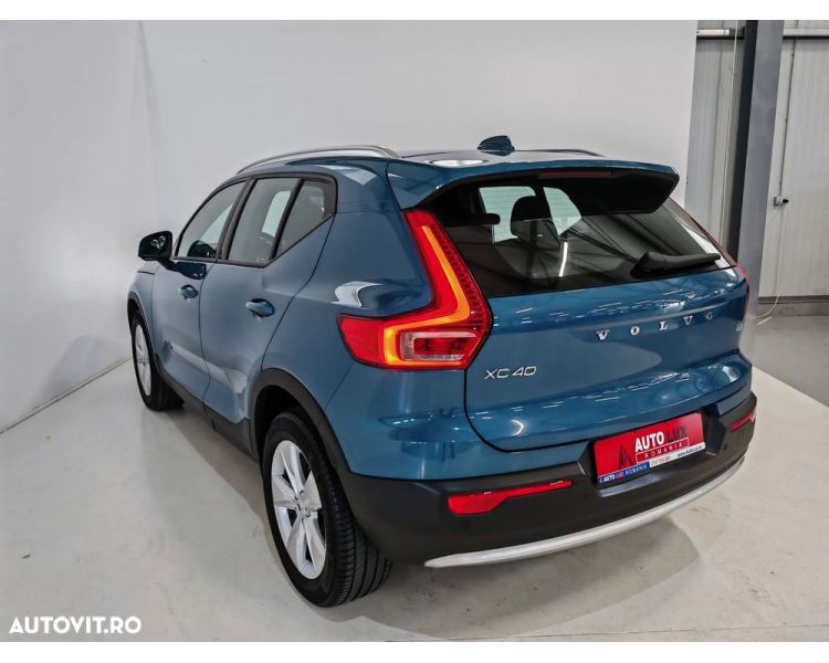 Volvo XC 40 T2 AT8 Momentum New Model
