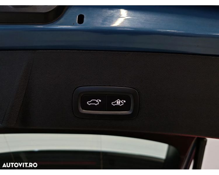 Volvo XC 40 T2 AT8 Momentum New Model