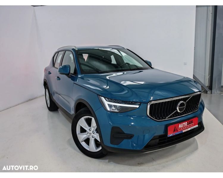 Volvo XC 40 T2 AT8 Momentum New Model