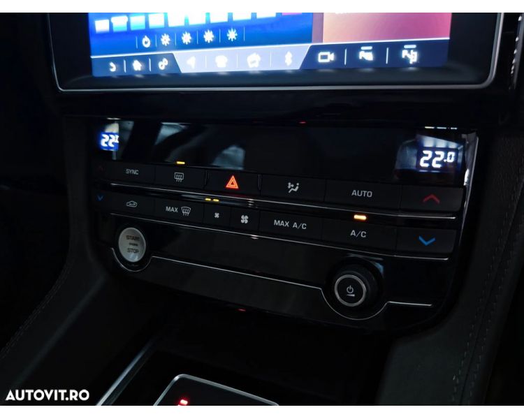 Jaguar F-Pace 20d AWD Aut. Portfolio/ Int Beige