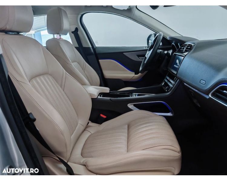 Jaguar F-Pace 20d AWD Aut. Portfolio/ Int Beige