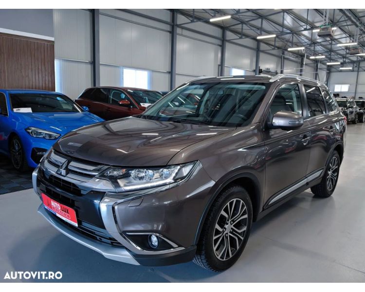 Mitsubishi Outlander DI-D AWD Aut. 4x4 , 360 , keyless