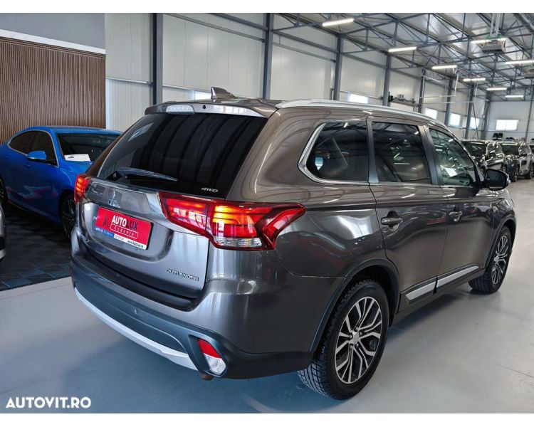 Mitsubishi Outlander DI-D AWD Aut. 4x4 , 360 , keyless