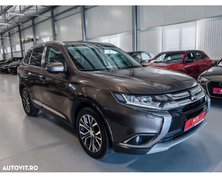 Mitsubishi Outlander DI-D AWD Aut. 4x4 , 360 , keyless