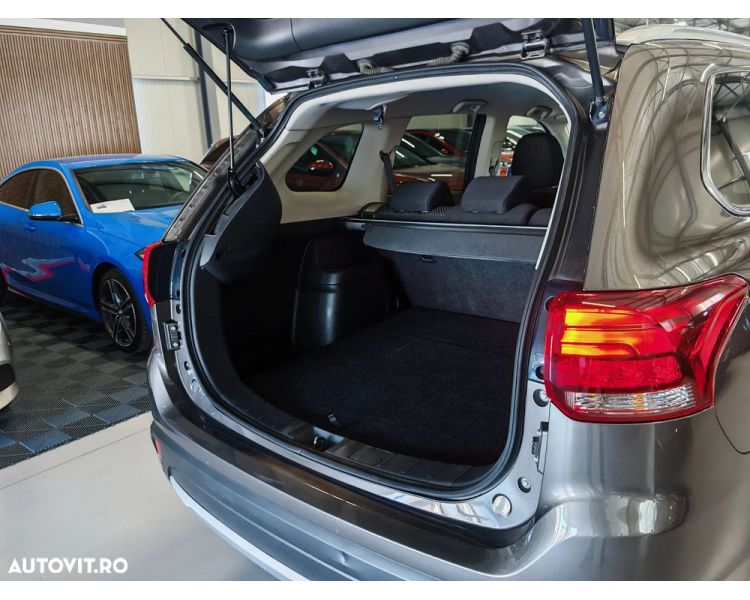 Mitsubishi Outlander DI-D AWD Aut. 4x4 , 360 , keyless