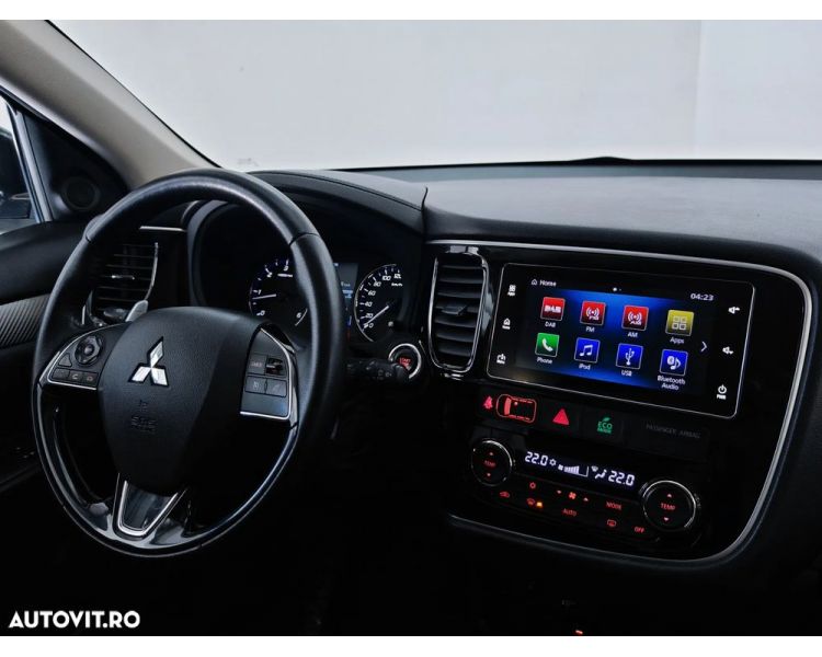 Mitsubishi Outlander DI-D AWD Aut. 4x4 , 360 , keyless