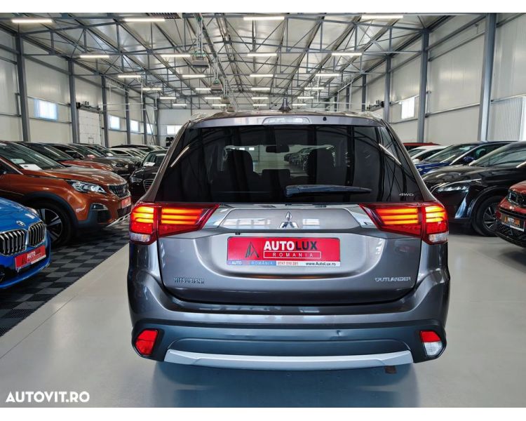 Mitsubishi Outlander DI-D AWD Aut. 4x4 , 360 , keyless
