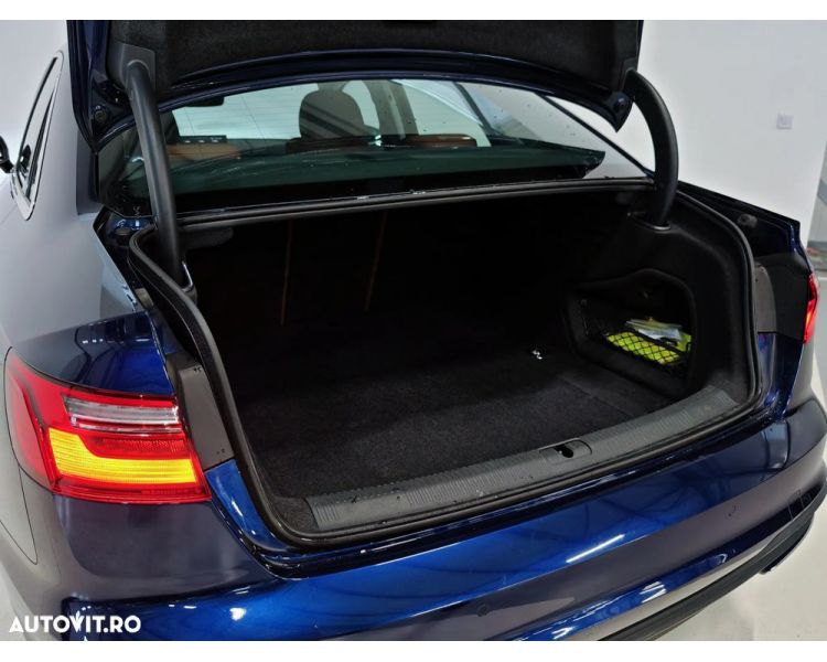 Audi A4 2.0 D TDI S tronic MHEV 2021 / Int Brown/ Aut