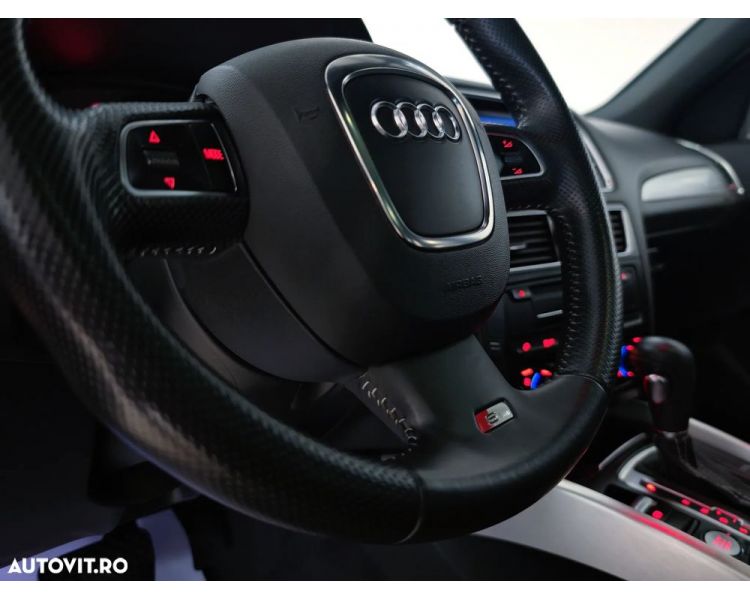 Audi Q5 2.0 TDI Quattro S-Tronic 4x4 S-Line