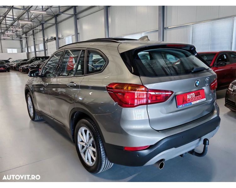 BMW X1 sDrive18i Benzina Automat
