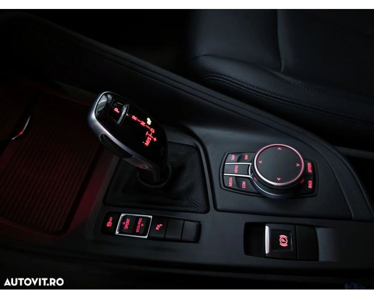BMW X1 sDrive16 Travel Model Advantage Business