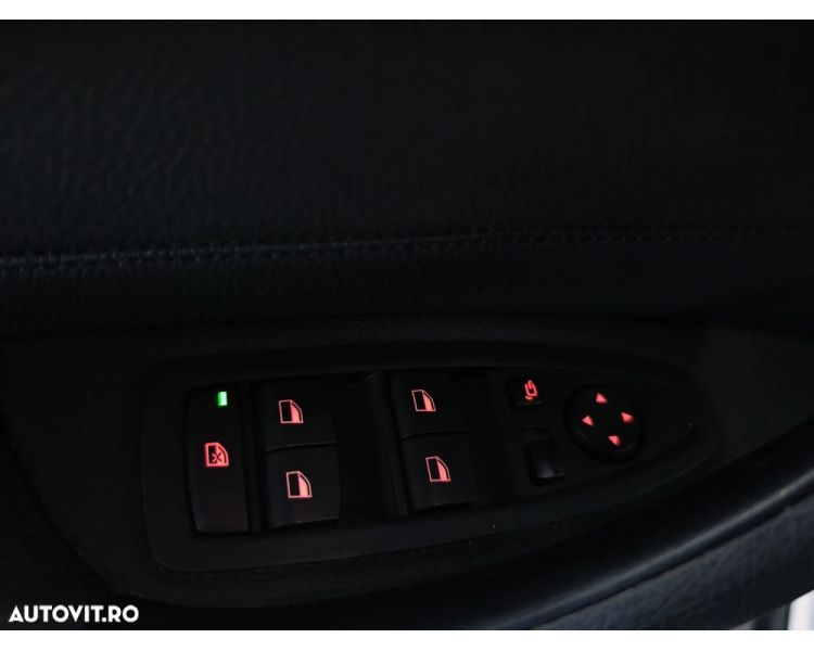 BMW X1 sDrive16 Travel Model Advantage Business