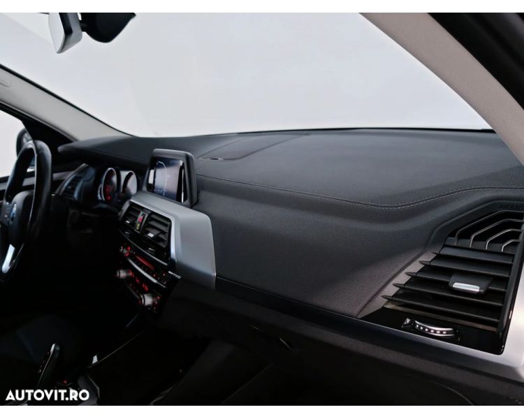 BMW X3 sDrive18d AT MHEV Automat