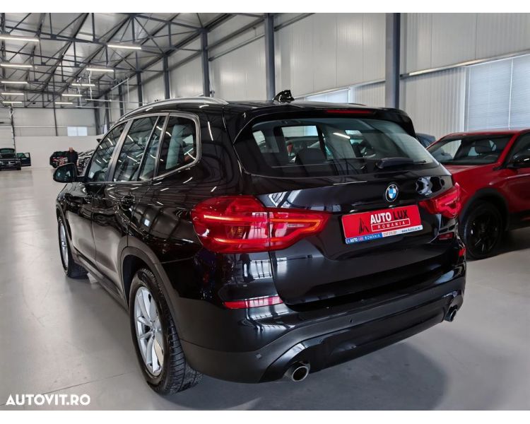 BMW X3 sDrive18d AT MHEV Automat
