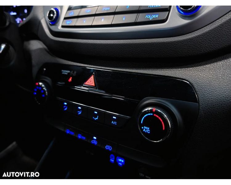 Hyundai Tucson blue 1.7 CRDi 2WD