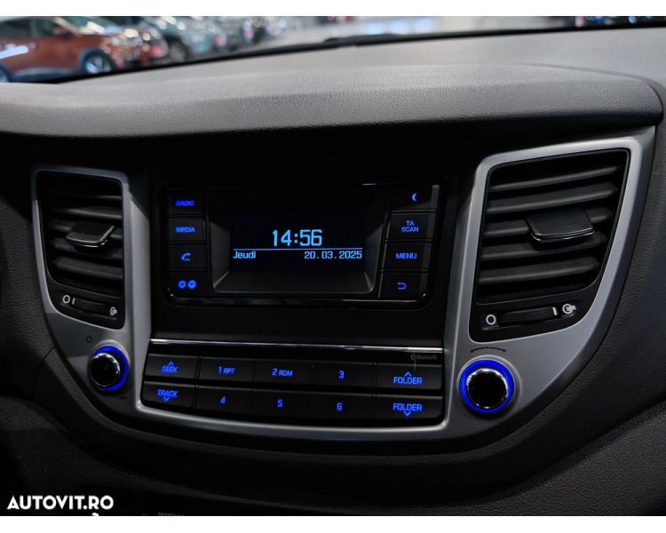 Hyundai Tucson blue 1.7 CRDi 2WD