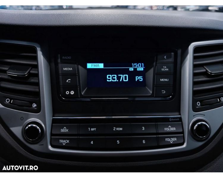 Hyundai Tucson blue 1.7 CRDi 2WD