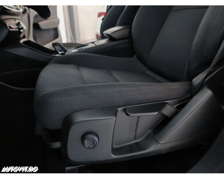 Volvo XC40 1.5 T3 Aut. LED-Xenon Virtual Navi KeylessGo Camera Klima PDC