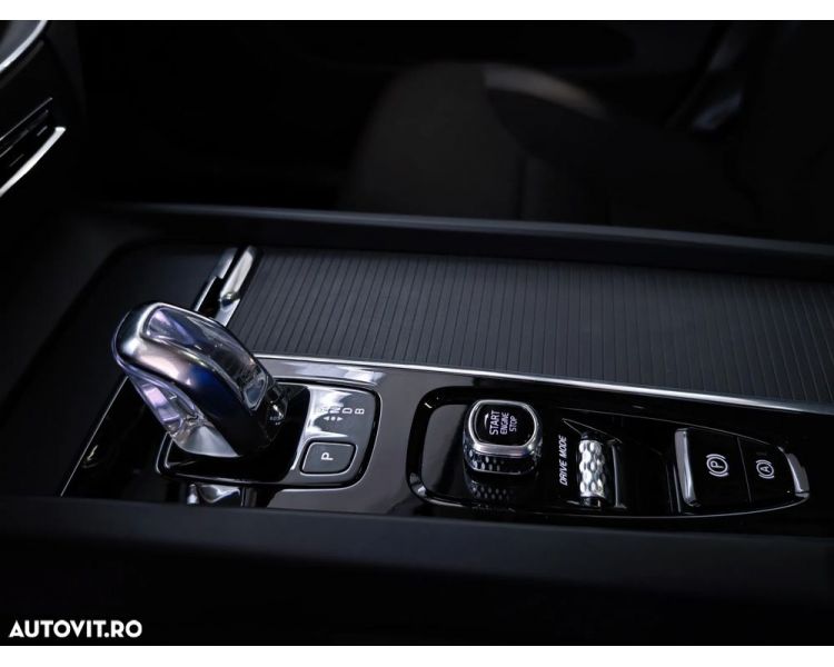 Volvo XC60 2.0 T8 Hybrid Plug-In AWD 4x4 Aut, 303 Hp