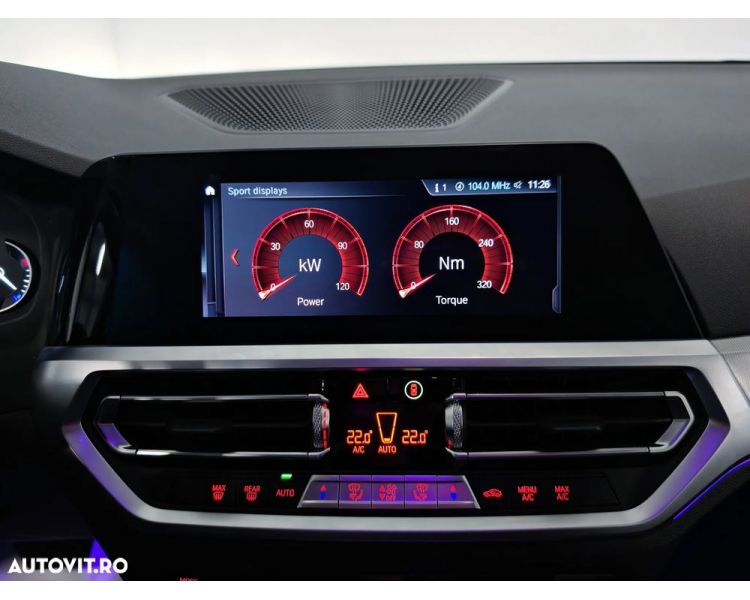 BMW Seria 3 318d Aut. Sport Line / Ambiental/Nav/Piele