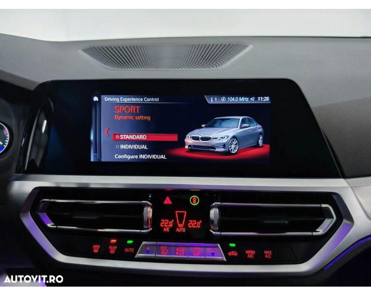 BMW Seria 3 318d Aut. Sport Line / Ambiental/Nav/Piele