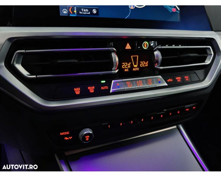 BMW Seria 3 318d Aut. Sport Line / Ambiental/Nav/Piele