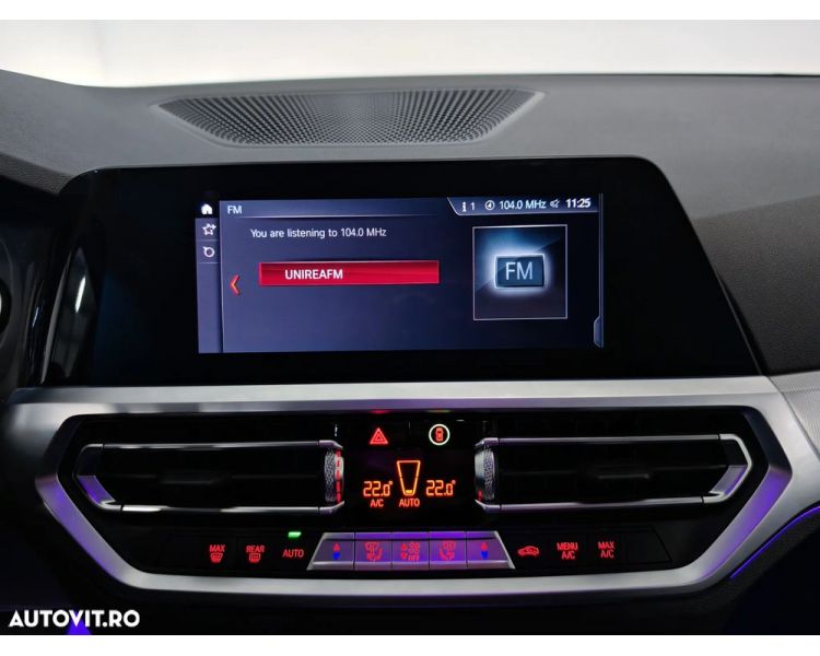 BMW Seria 3 318d Aut. Sport Line / Ambiental/Nav/Piele