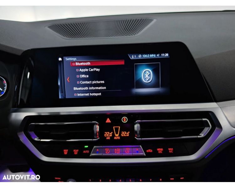 BMW Seria 3 318d Aut. Sport Line / Ambiental/Nav/Piele