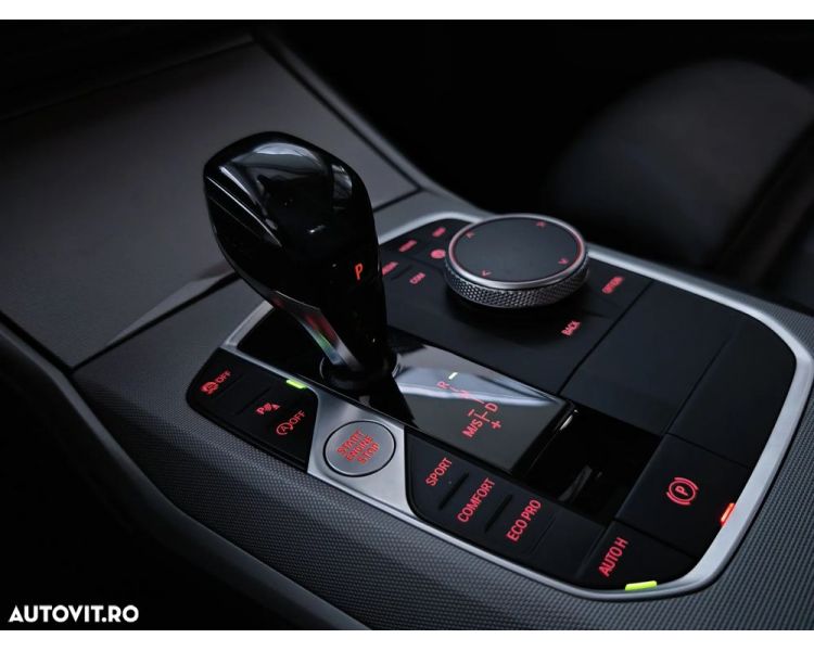 BMW Seria 3 318i Aut. Nav / Cookpit Digital / Piele / Special Color