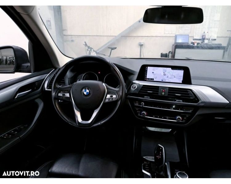 BMW X3 sDrive18d AT MHEV