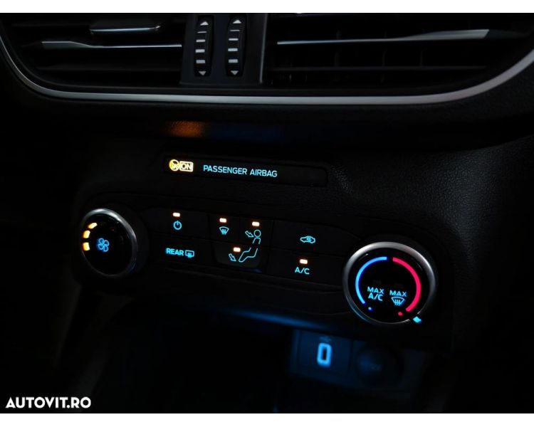Ford Focus Turnier 1.5 EcoBlue Start-Stopp-System COOL&CONNECT