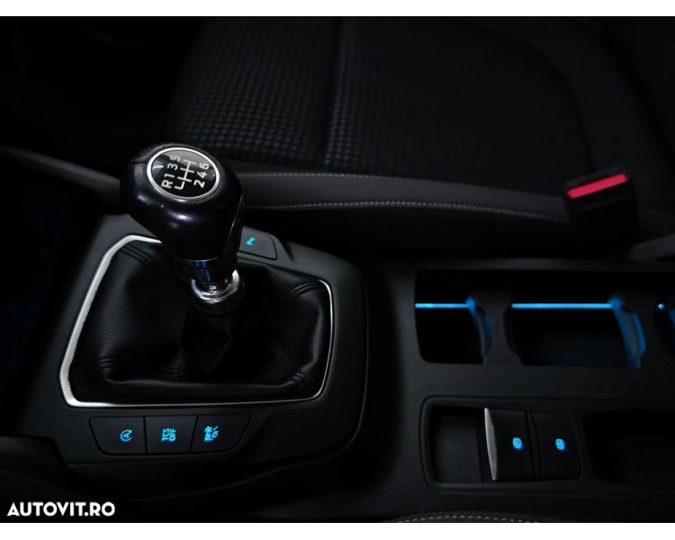 Ford Focus Turnier 1.5 EcoBlue Start-Stopp-System COOL&CONNECT