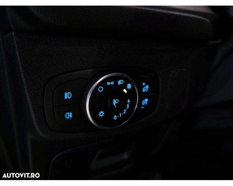 Ford Focus Turnier 1.5 EcoBlue Start-Stopp-System COOL&CONNECT