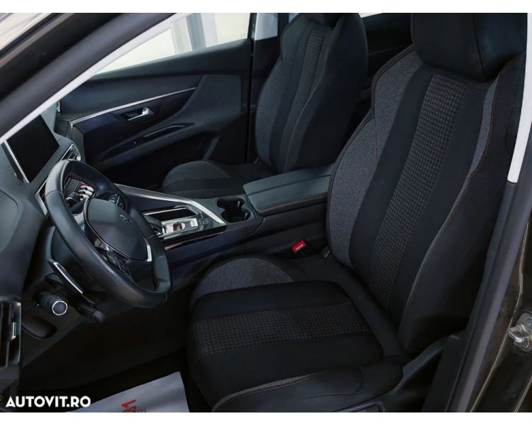 Peugeot 5008 1.5 BlueHDI s&s EAT8 Active 7 Locuri Aut