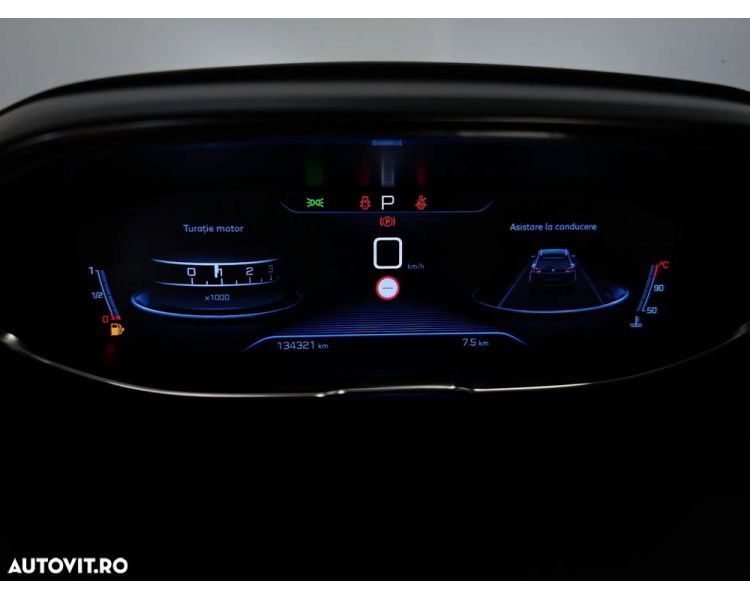 Peugeot 5008 1.5 BlueHDI s&s EAT8 Active 7 Locuri Aut
