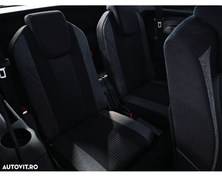 Peugeot 5008 1.5 BlueHDI s&s EAT8 Active 7 Locuri Aut