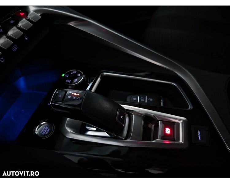 Peugeot 5008 1.5 BlueHDI s&s EAT8 Active 7 Locuri Aut