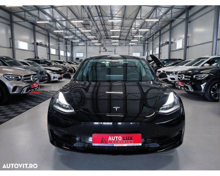 Tesla Model 3 Standard Range Plus 60 kWh 175 kW, 238 CP