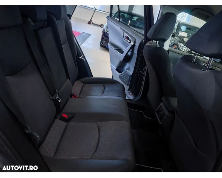 Toyota RAV4 2.5 4x2 Hybrid Business Edition